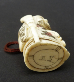 Japanse handgesneden benen Netsuke krijger