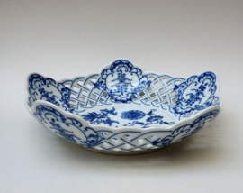 Original Bohemia Dubi Zwiebelmuster Blue Onion pierced basket