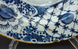 Delfts blauw aardewerk bord 18e eeuw