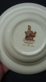 Royal Doulton Bunnykins porridge bowl Flying Kites