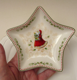 Villeroy Boch Winter Bakery Delight star shaped Christmas bowl