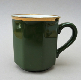 Walkure bistroware porcelain mug in green and gold