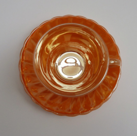 Anchor Hocking Peach Lustre Suburbia demitasse kop en schotel