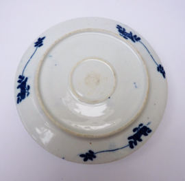 Antique Dutch chinoiserie Long Eliza porcelain lidded butter dish