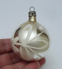 Vintage kerstbal zilver 6 cm