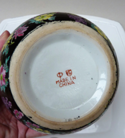 Chinese Jingdezhen porcelain Famille Noir Millefleurs ginger jar