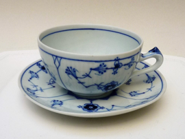 Blue white Strawflower porcelain tea cup with saucer