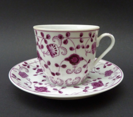 August Warnecke China Purpur coffee cup with saucer