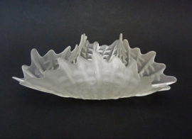 Mid Century gesatineerde persglazen bonbonschaal