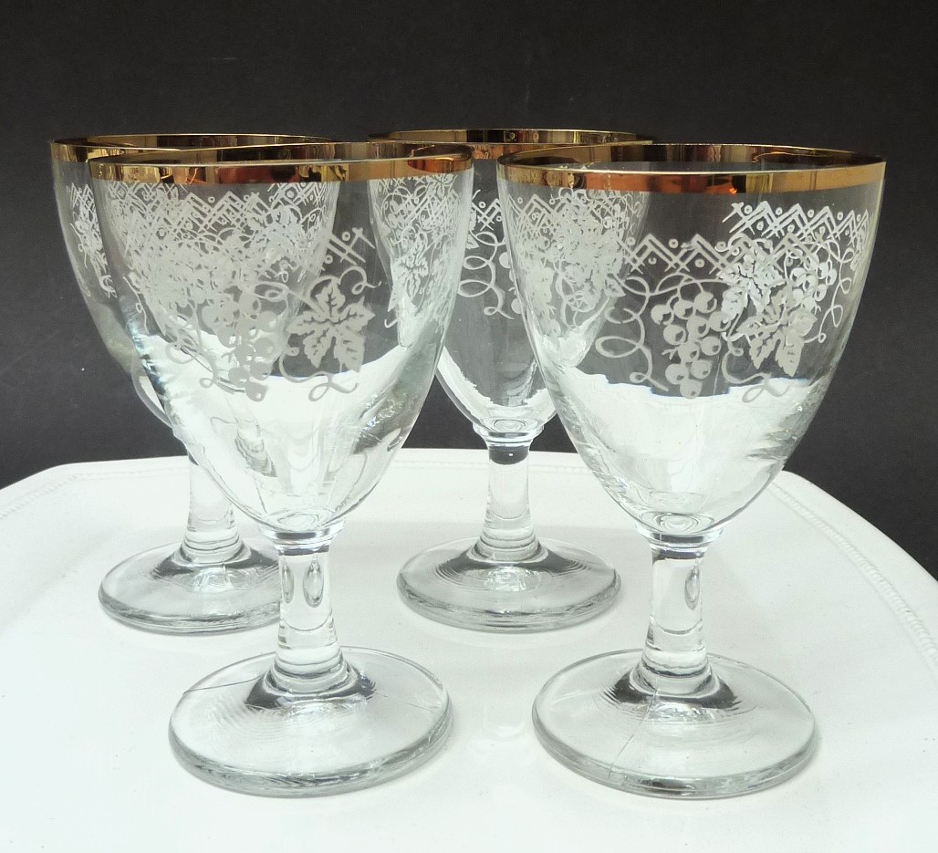 Mid Century wijnglazen met gouden rand en wijnrank print