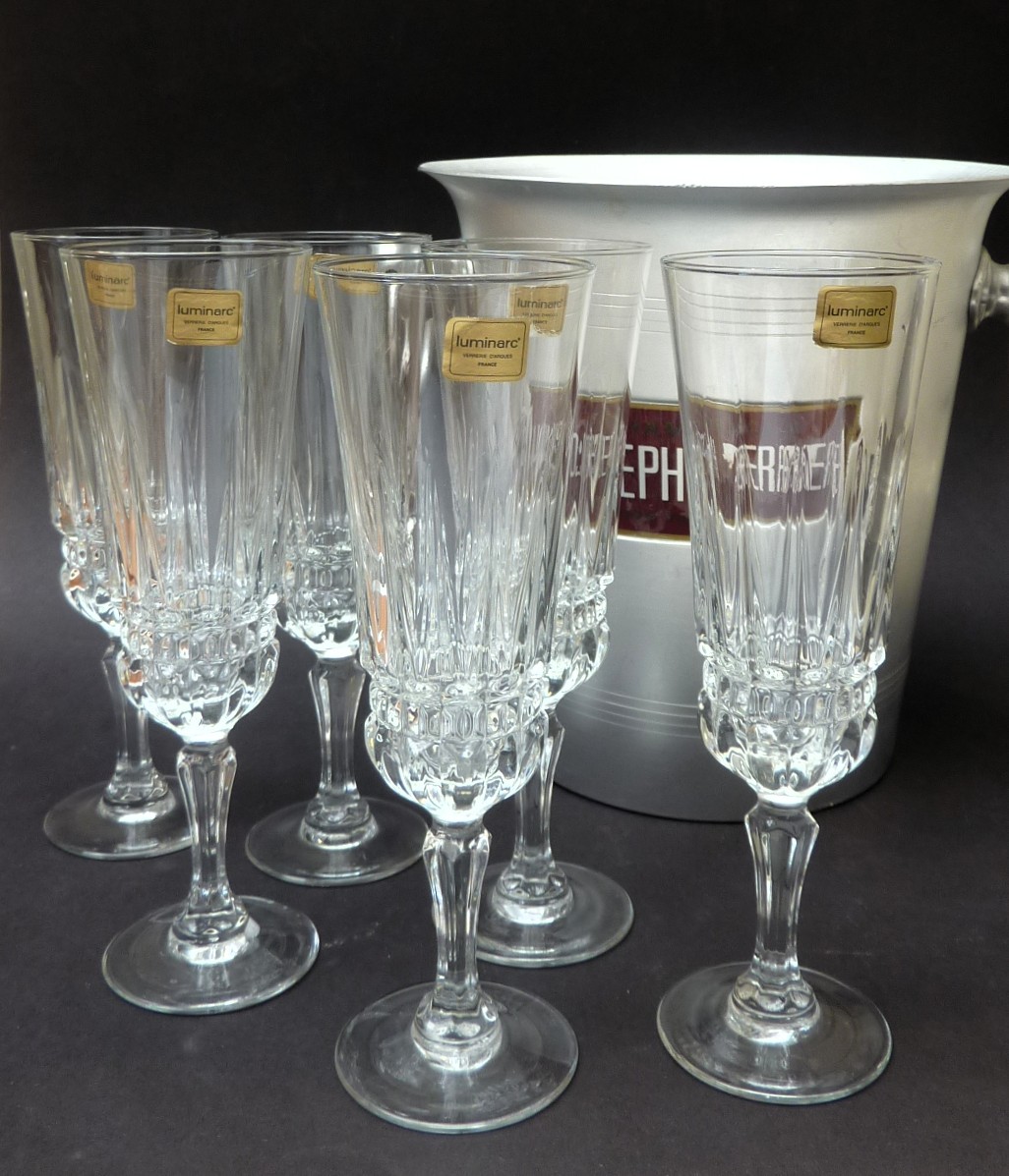 Cristal d'Arques Durand champagne flutes Barcelona