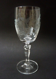 Crystal wine glasses with floral engraving 