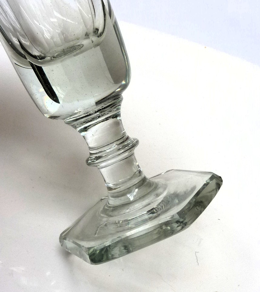 Hexagonal base champagne flute glasses early 19th century