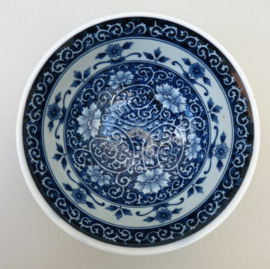 Japanese Juzan Gama blue white porcelain bowl