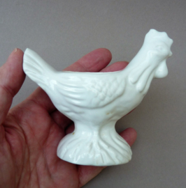 Een paar antieke Franse faience Kip eierdoppen