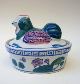 Chinese porcelain chicken tureen