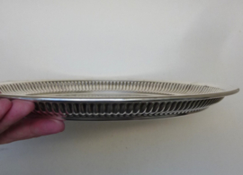 Keltum verzilverd rond dienblad met gravure