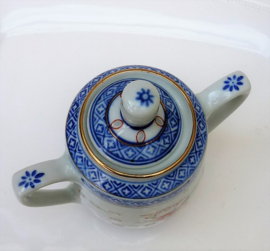 Chinese Wanyu rice grain porcelain creamer set