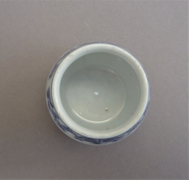 Antique Blue Onion porcelain flow blue Saffron spice jar