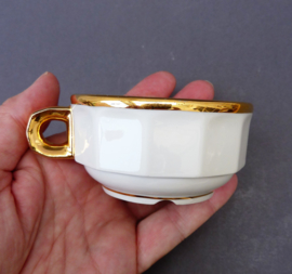 Pillivuyt petit creme kop en schotel wit met goud - 4.5 cm hoog