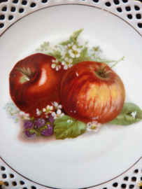 Schumann Bavaria reticulated fruit plate Apples