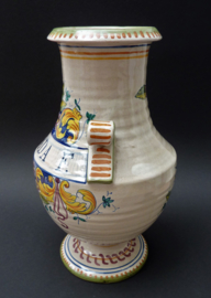 Deruta apothecary jar Mostada F