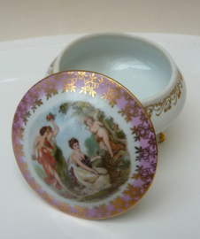 Martinroda porcelain footed trinket box