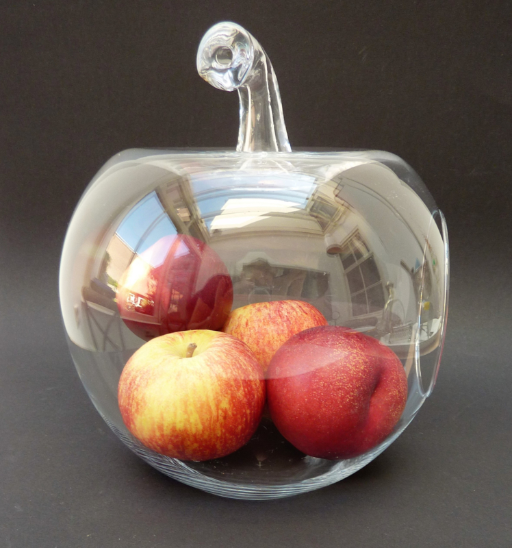 Glass Apple Fruit Bowl Pressed Glass Plates Platters And Bowls La Vitrine De Caroline