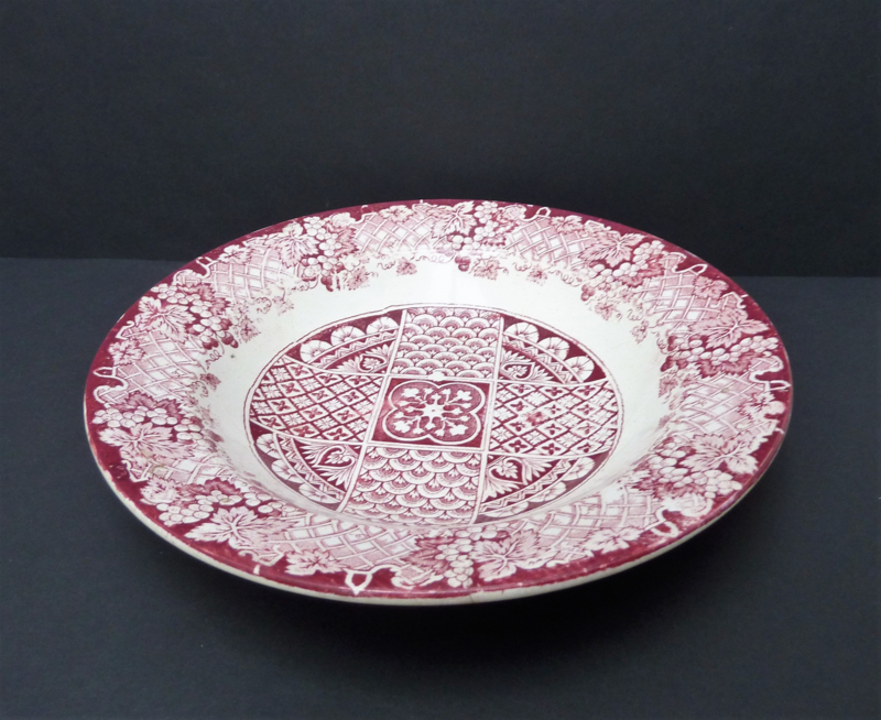 Glasgow Pottery J and MP Bell and Co Ltd antique plate Banda Red