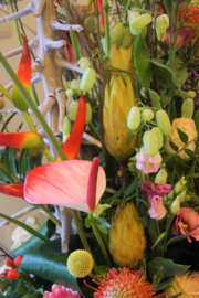 Rouwarrangement langwerpig  luxe exoten