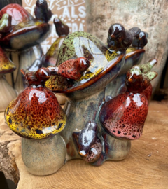Sculptuur Paddenstoel met vogel