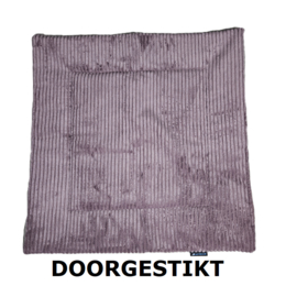 Kussen, met/zonder klittenbandstof onderzijde, afmeting tussen 20 en 70 cm