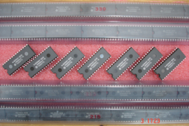 HM6264LP-15