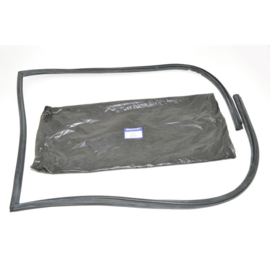LR077687 | Afdichtrubber voorportier RH