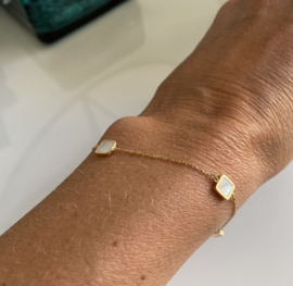 14krt gouden armbandje met parelmoer