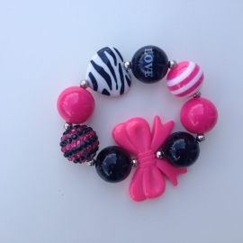 Kralenarmband Girly for girls met roze strik