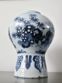 Delftse pul met deksel; ca 1680-1700
