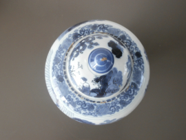 Delftse pul met deksel; ca 1680-1700