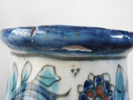 681; Robuuste vaas,  Iznik-stijl, DPF