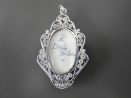 Elegante royale hanger met molen.