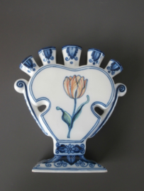 Hartvormige bijzondere tulpenvaas, Royal Makkum