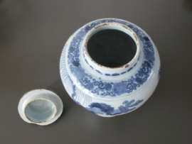 Delftse pul met deksel; ca 1680-1700