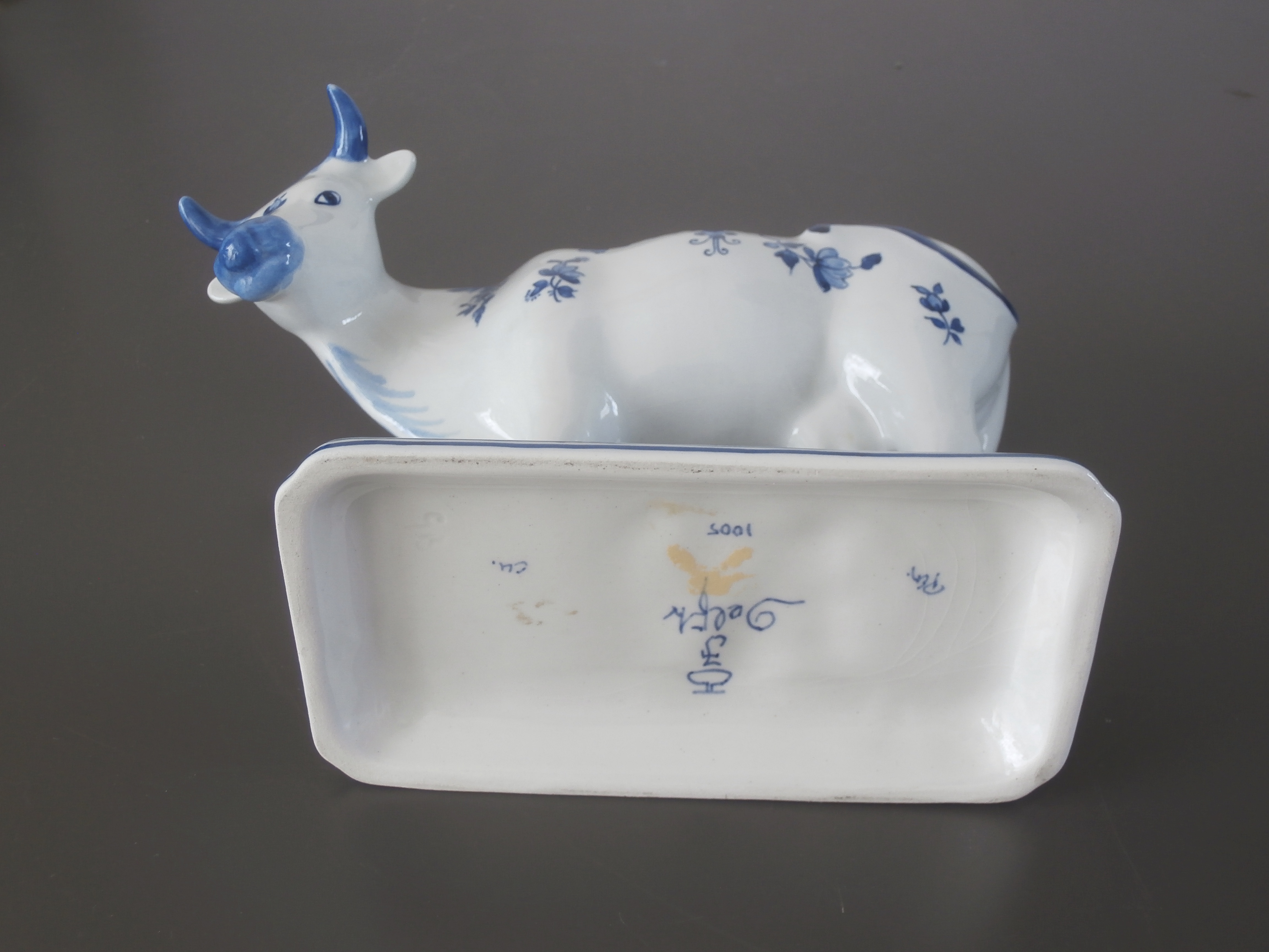 Koe groot model, De Porceleyne Fles 1975