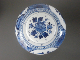 Globe pul met deksel 1929, De Porceleyne Fles