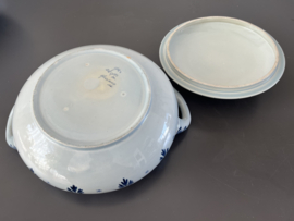 Fraaie dekselschaal, Plateelbakkerij Schoonhoven