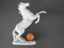 Steigerend paard, 30 cm. Flora, Gouda