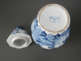 Tichelaar, pul met deksel,M ca 1900-1940