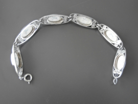 56; Mooie armband uit Atelier Verwoerd, 18 cm