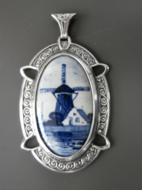 Groot formaat  hanger met molen.