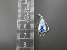 Hangertje in filigrain zetting